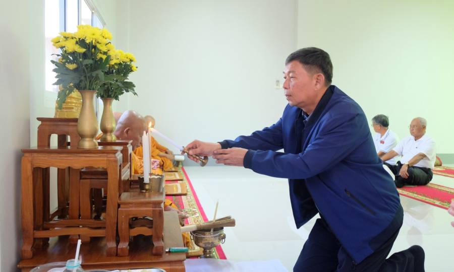 ทำบุญสหกรณ์ออมทรัพย์ครูภูเก็ต จำกัด